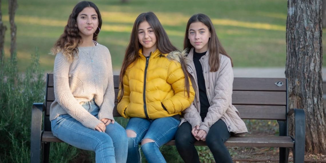 אנני חיונידי, מיה יוסף ומאיה קלר