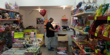 פיצוציה בדרך ארץ