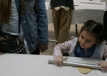 אפיית מצות בחריש