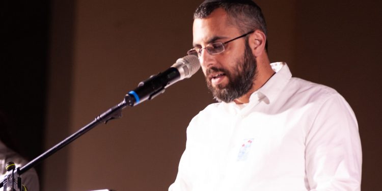 יצחק קשת בטקס יום הזיכרון