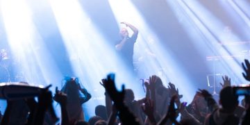 אברהם טל במופע יום העצמאות בחריש