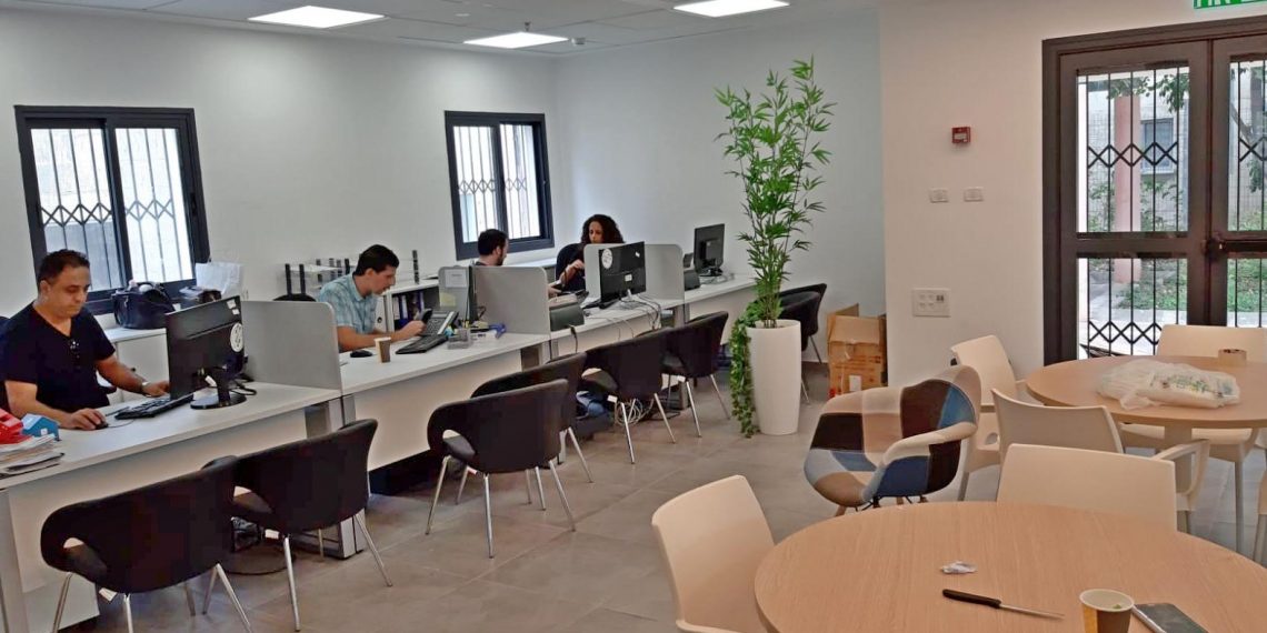 עובדי 'מרכז השירות לתושב' עברו למשכן החדש