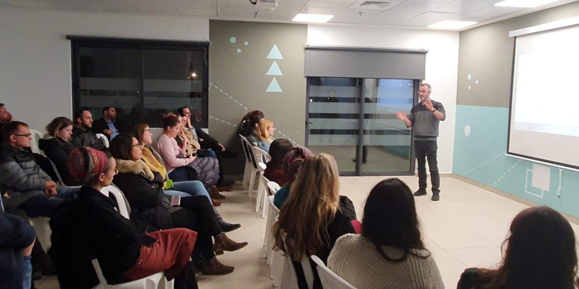 ישראל שלו בכנס החינוך צהרונים