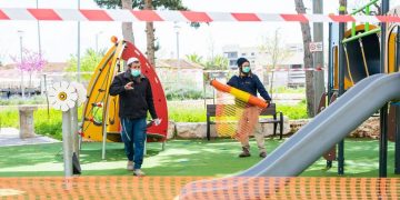 מיישרת קו: עיריית חריש סגרה היום את גני המשחקים בעיר