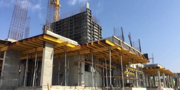 בנייה בחריש