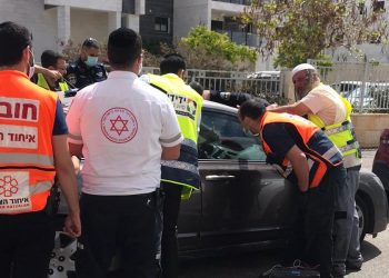 איחוד הצלה חריש פעוטה ברכב