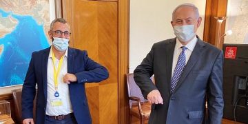 ראש הממשלה בנימין נתניהו ויצחק קשת ראש העיר חריש