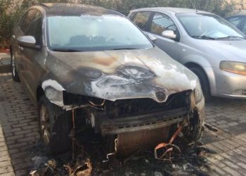 רכב שעלה באש ברחוב תאנה בחריש