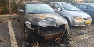 רכב שעלה באש ברחוב תאנה בחריש