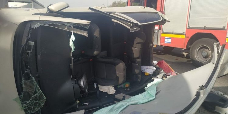 תאונה עם לכודה תאונת דרכים