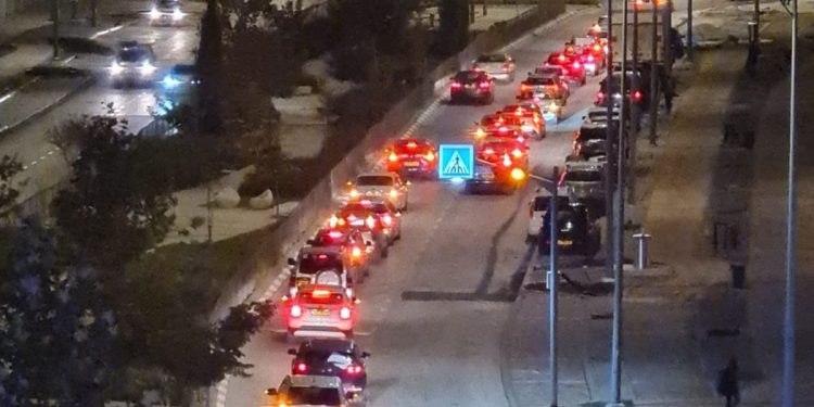 שיירת מחאה שקטה, איתותים בלבד צילום: פרח קוזחי