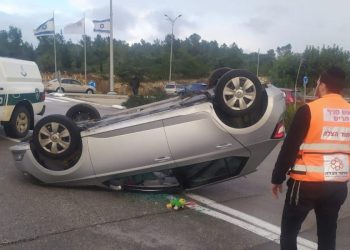 הרכב התהפך - איחוד הצלה
