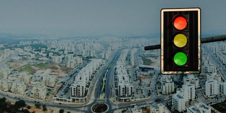 רמזור, קורונה, עיר אדומה