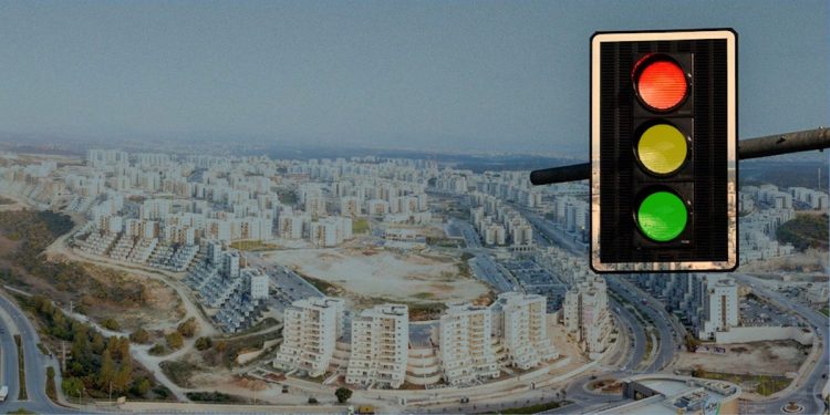 רמזור, קורונה, עיר אדומה