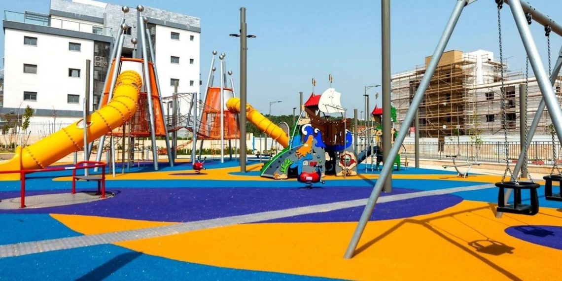 פארק ההרפתקות רחוב רעות שכונת בצוותא גינת משחקים גן משחקים צילום: דוברות עיריית חריש