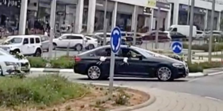 נסעו בכיכר בחריש נגד כיוון התנועה