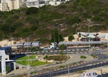 תורן אנטנה סלולרית כיכר הזיתים