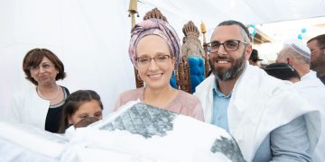 יצחק קשת שלי קשת ברית מילה צילום: מור שקיפי לאטי