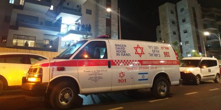 כוחות הצלה ברחוב ספיר בחריש