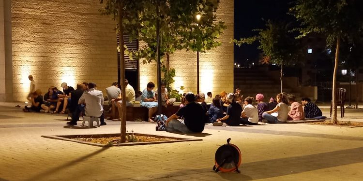 תשעה באב ט' באב חננאל ביק מעוז לואנץ שיח