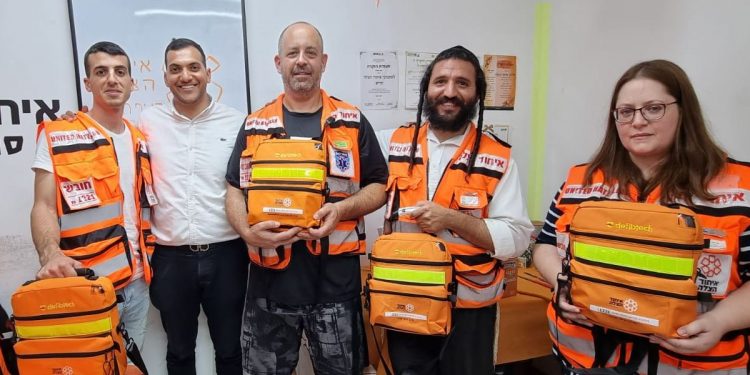 דפיברילטורים איחוד הצלה