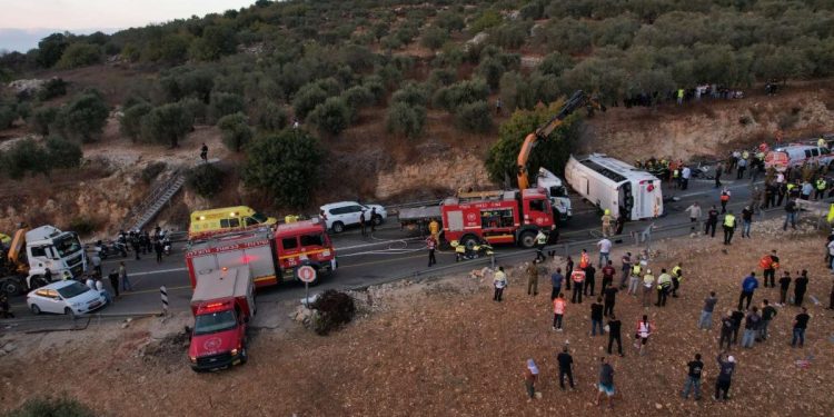 "חמש דקות לפני שהתאונה התרחשה הם חייכו ונראו מבסוטים"