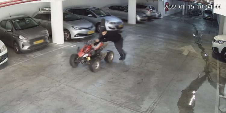 גניבת רכב פשיעה טרקטורון