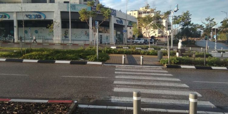 מעבר חצייה חציה דרך ארץ פינת גמלא מכבי