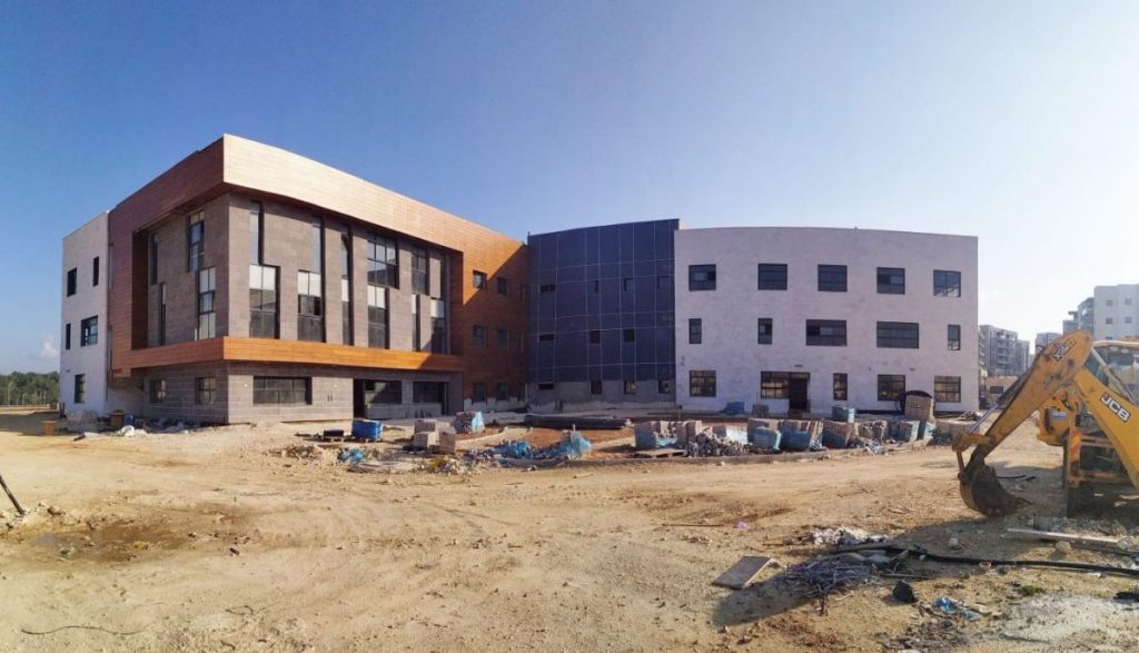 בניית בתי ספר בניית מוסדות חינוך בית ספר תיכון ממלכתי אבני חן