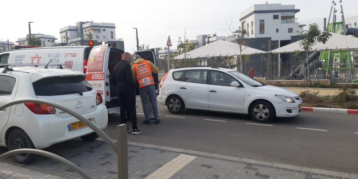 שכונת בצוותא: הולכת רגל נפגעה