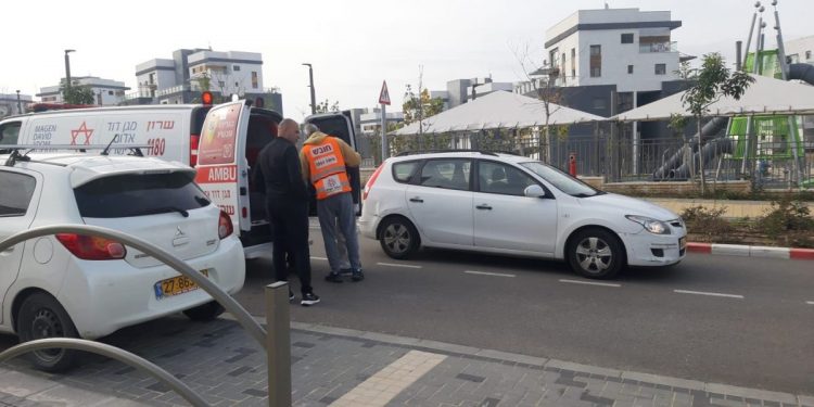 שכונת בצוותא: הולכת רגל נפגעה