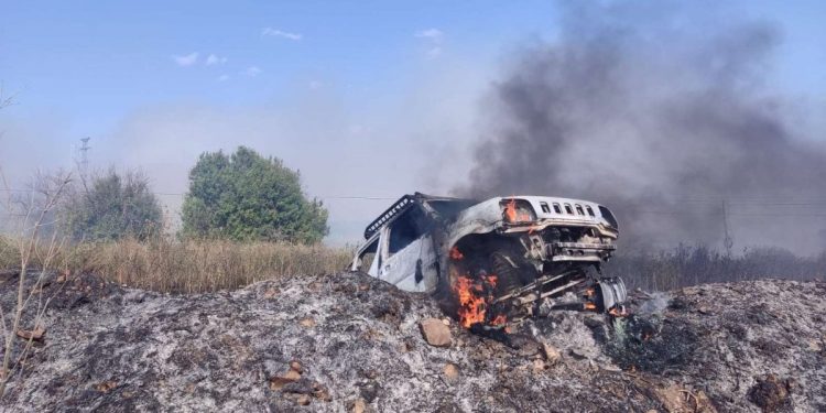 רכב עלה באש בסמוך לצומת משמר הגבול